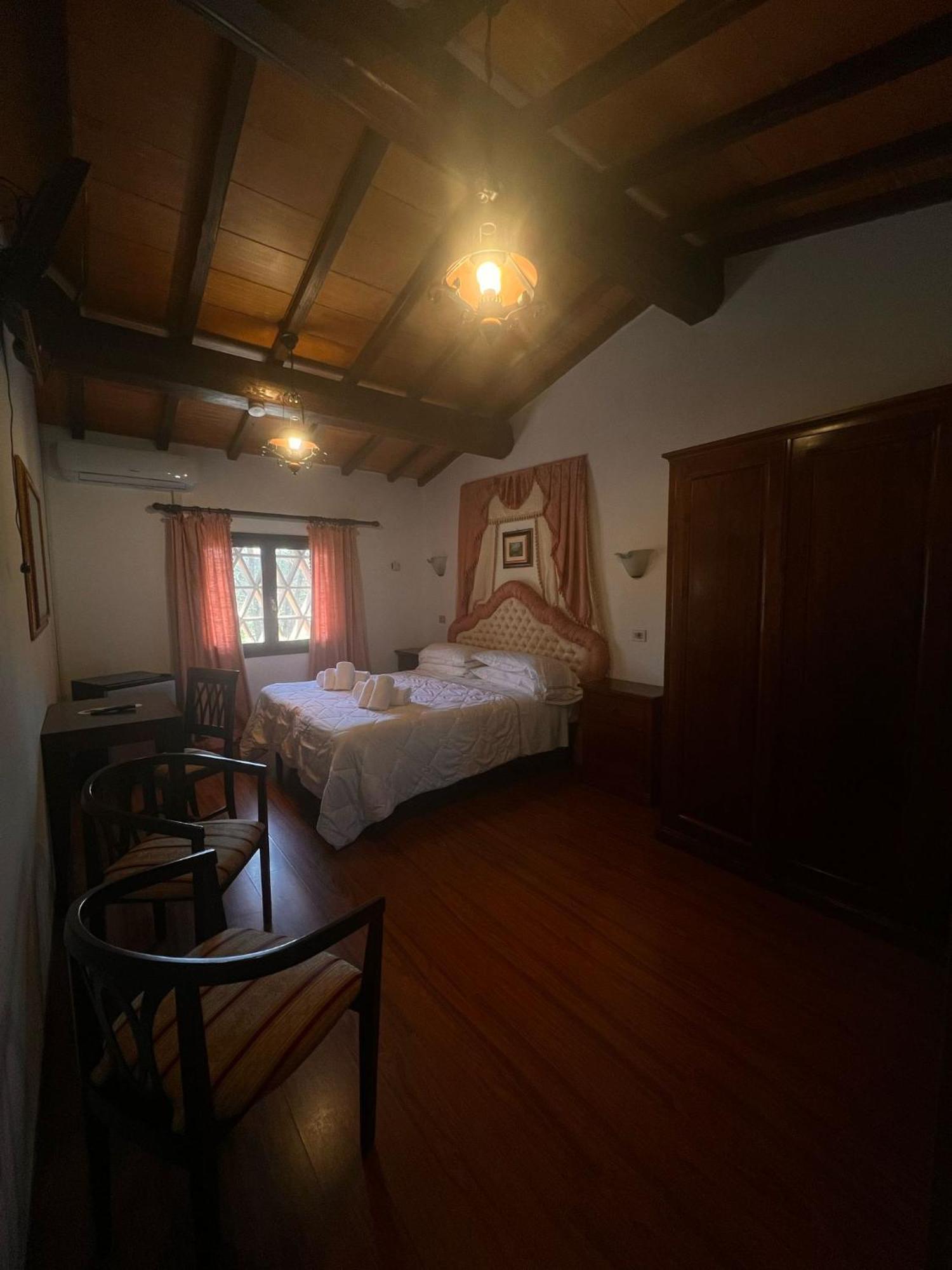 Hotel Il Pietreto Colle Val D'Elsa Exteriör bild